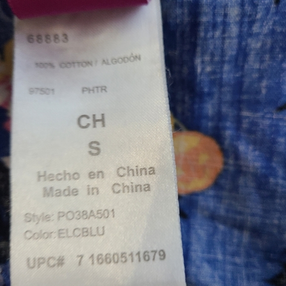 (796) Wonderful World of Disney Woman's Winnie the Pooh Halloween Scrubs - Picture 8 of 15